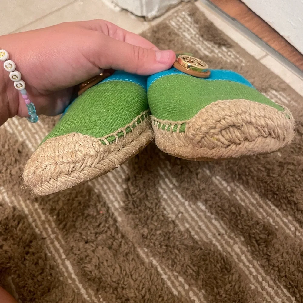Tory Burch espadrille flats in vibrant green canvas, leaf green Size 9